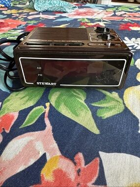 Vintage Black AM/FM Digital Alarm Clock Radio